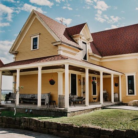 Magnetic Hill Winery Hotel Moncton Exterior foto